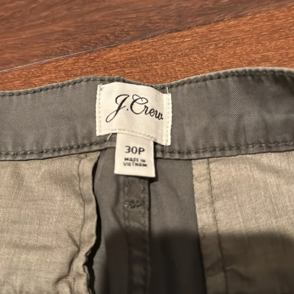 J Crew 🎉host pickx4🎉🎈Re-Imagined slouchy boyfriend petite chinos - Picture 2 of 9